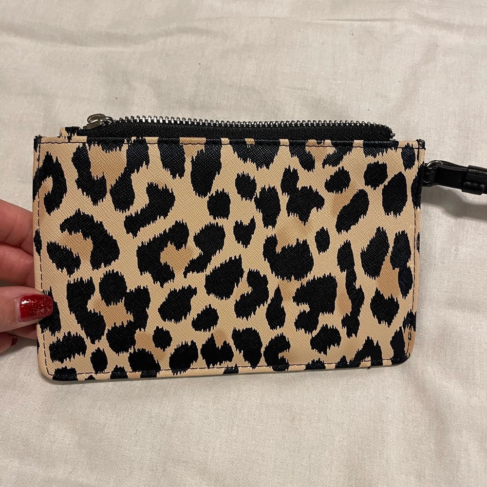 Pullout Pouch - Picture 2 of 4